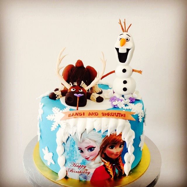 Sven and Olaf cake by Foret Blanc