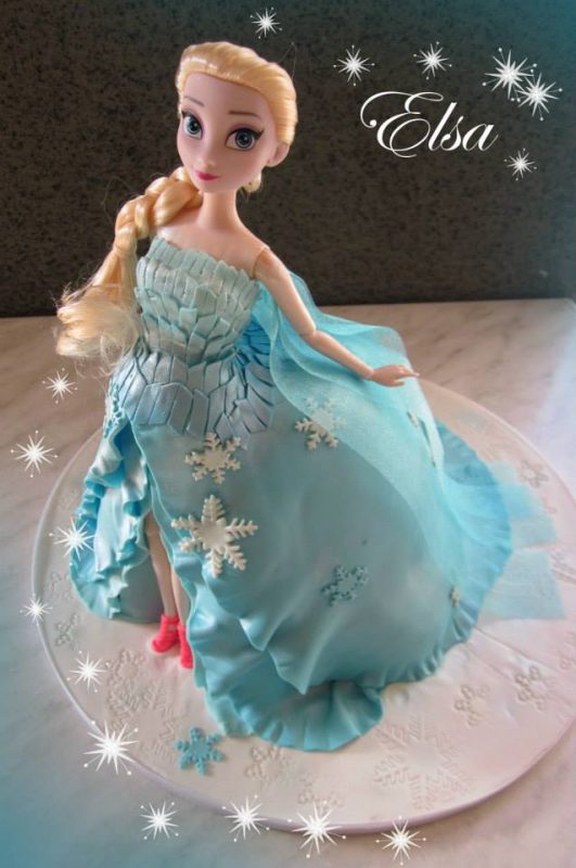Elsa doll cake from frozen movie by Little Collins Cafe
