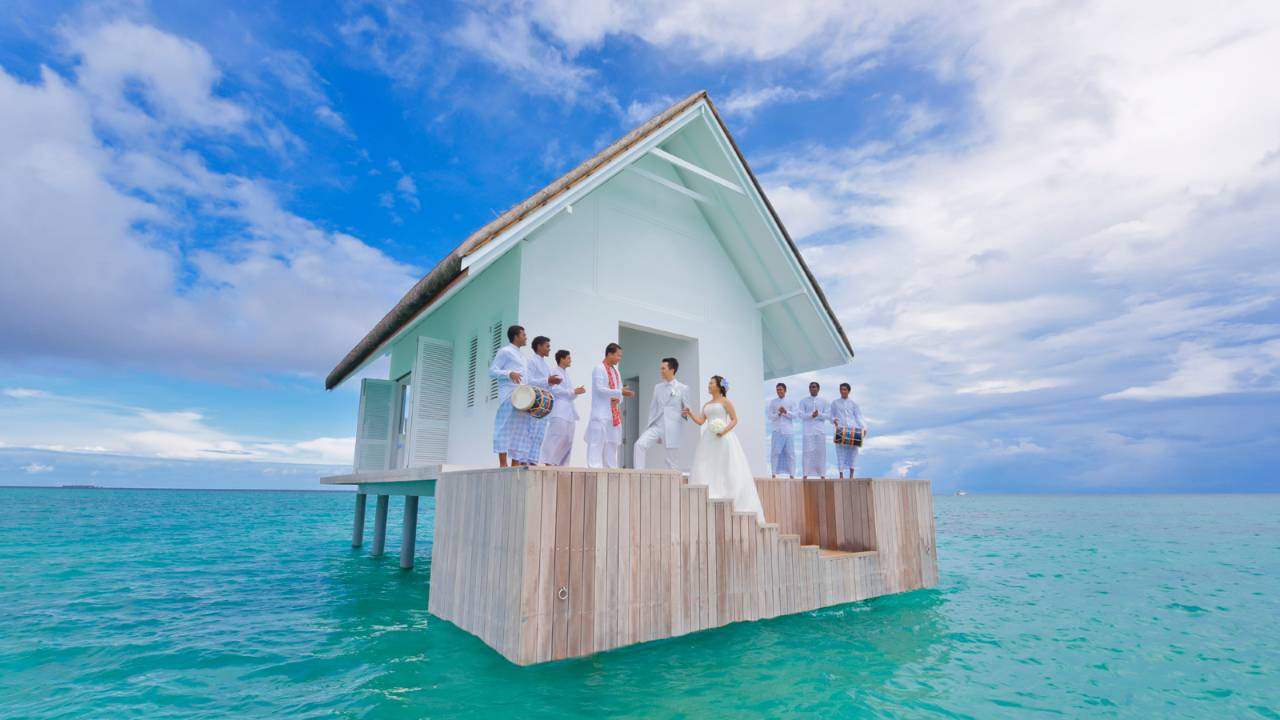 Four Seasons Maldives wedding landaa giraavaru