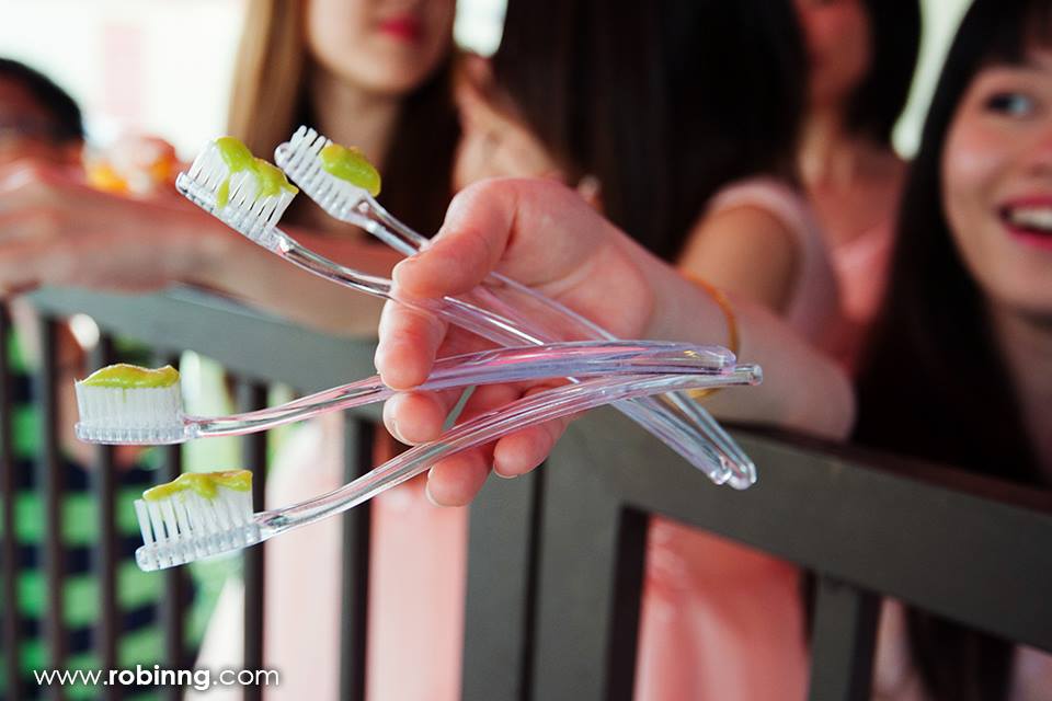 Welcome to the bride's parent's house. Now brush your teeth with wasabi please. Photo by Robin Ng Photography