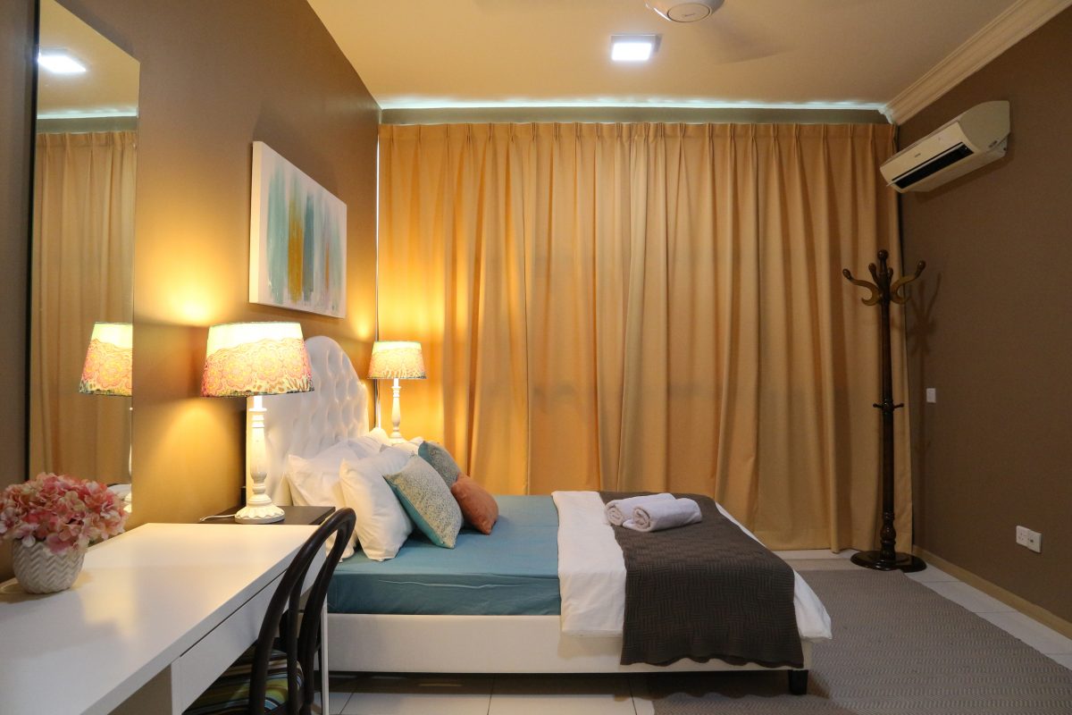 vista alam interior design homestay - master bedroom