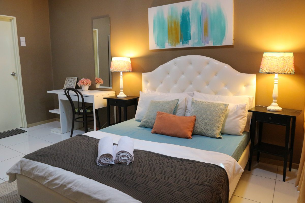 vista alam interior design homestay - master bedroom