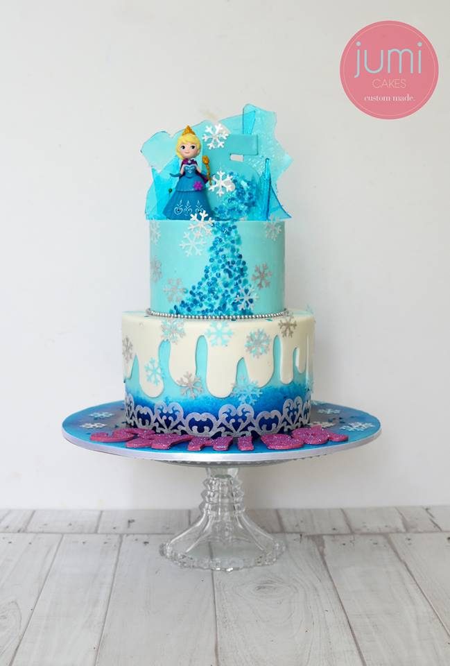 Two-tier Princess Anna cake from Frozen with sugar glass. Made by: Jumi Cakes. Order in Singapore at Recommend.sg