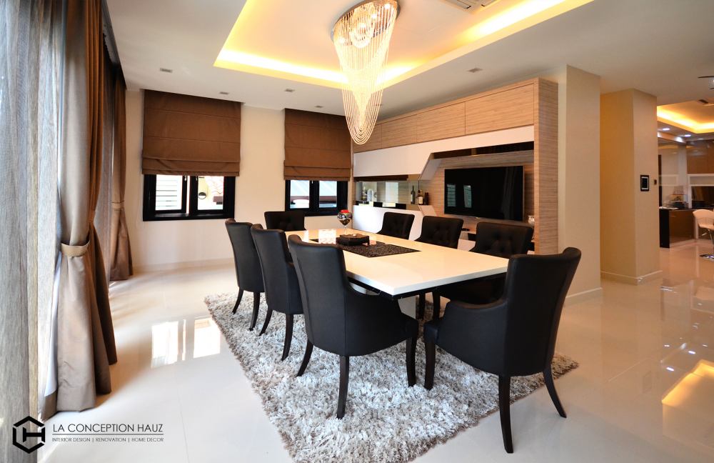 Bungalow interior design in Bevery Heights, Bukit Bintang Project by: La Conception Hauz
