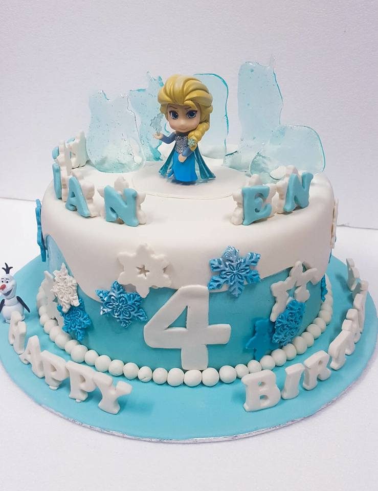 Princess Elsa Birthday Cake from Frozen. Sugar glass and snowflakes turn the cake into a castle! Made by Little Sprinkles. Order in Singapore at Recommend.sg