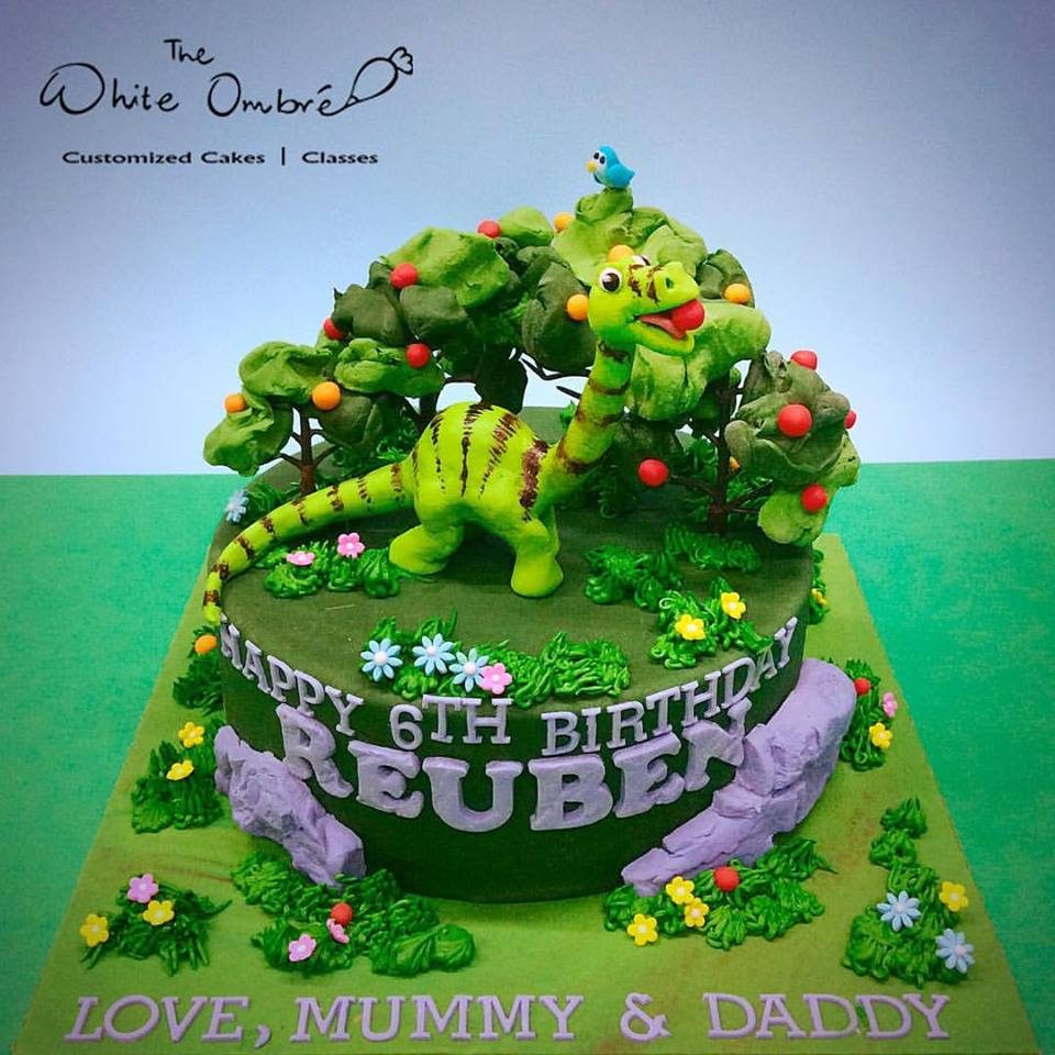 Cute Apatosaurus Dinosaur Cake by The White Ombre - Recommend.sg