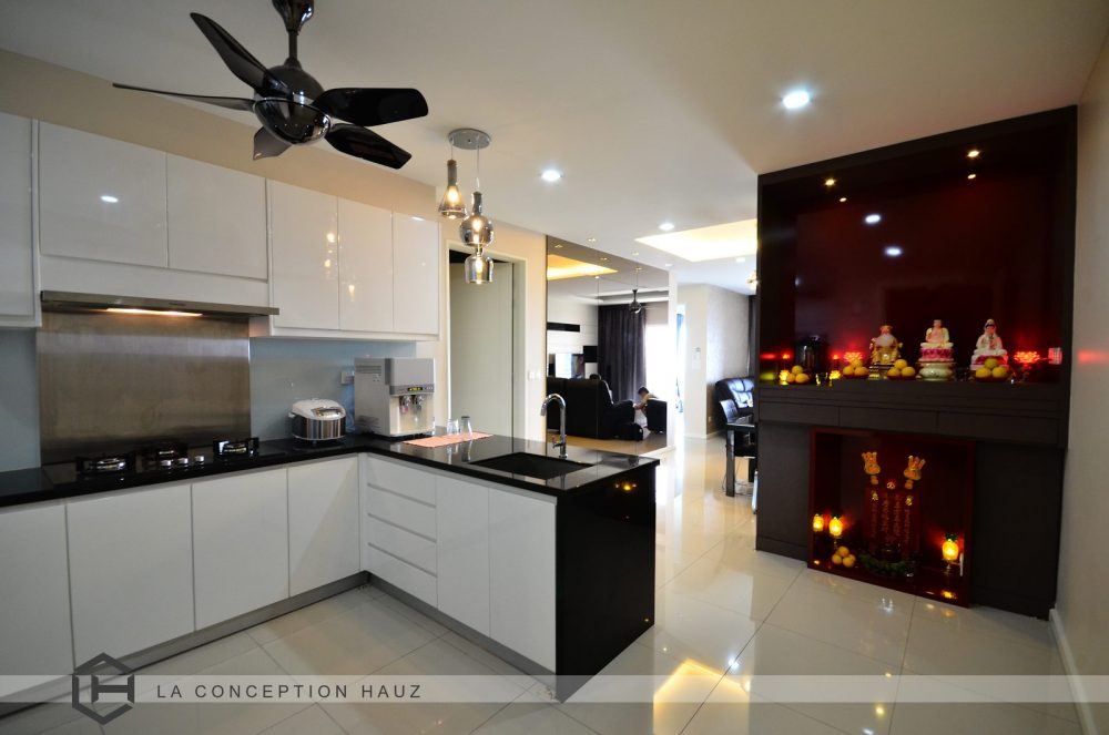 Kitchen design for 288 Residency, Setapak. Project by: La Conception Hauz