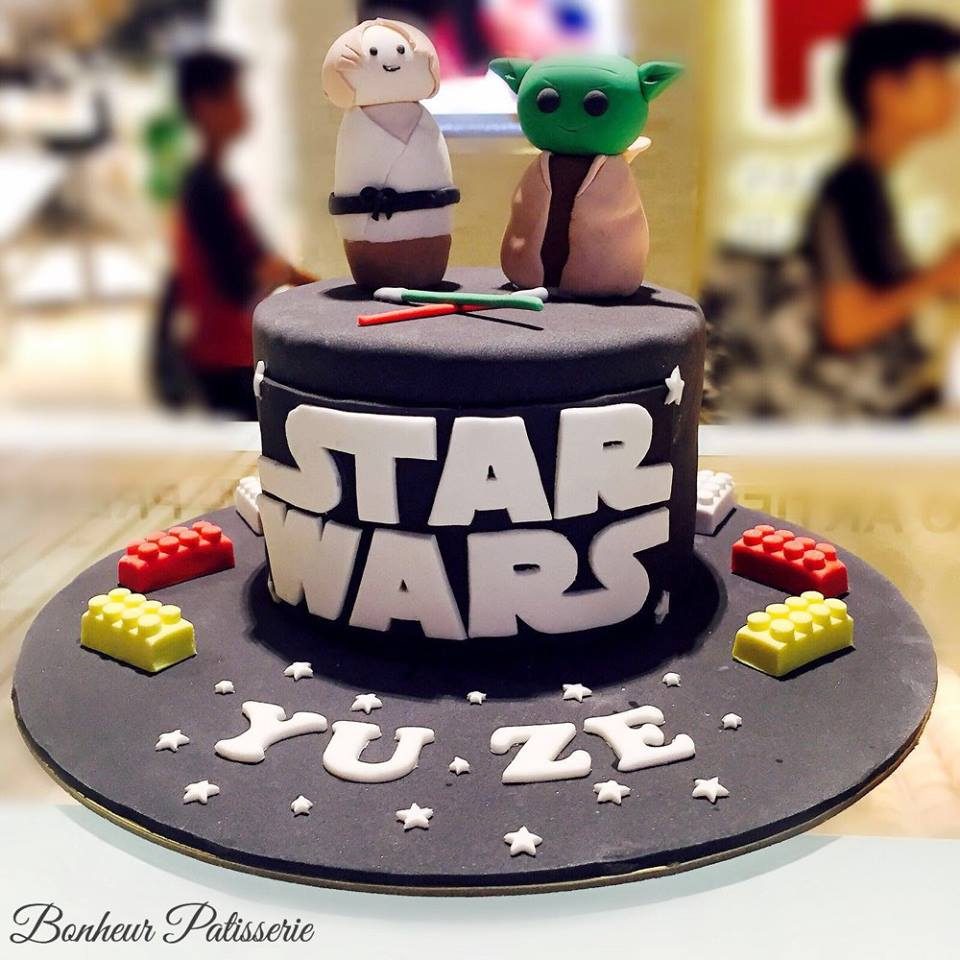 Star Wars cake by Bonheur Patisserie Singapore - Recommend.sg