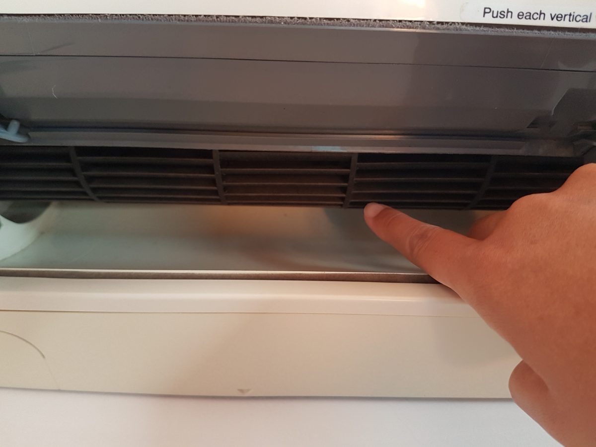 how to clean your air conditioner's rotary blade