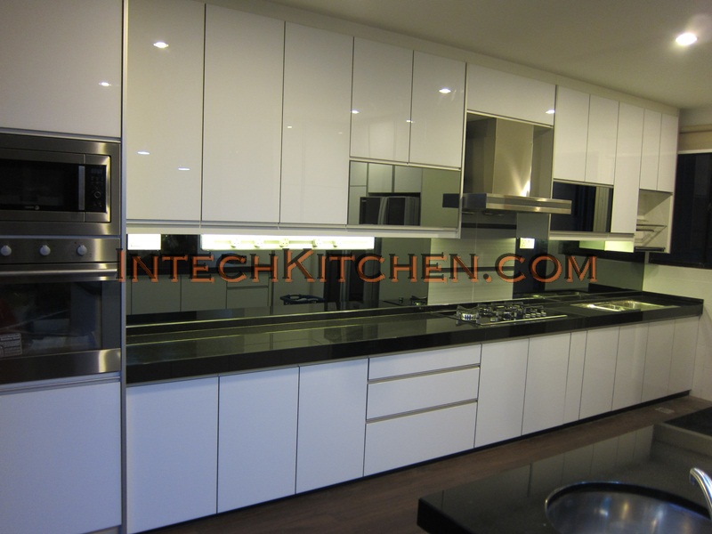 4G kitchen doors in Cahaya SPK Shah Alam by Intech Kitchen